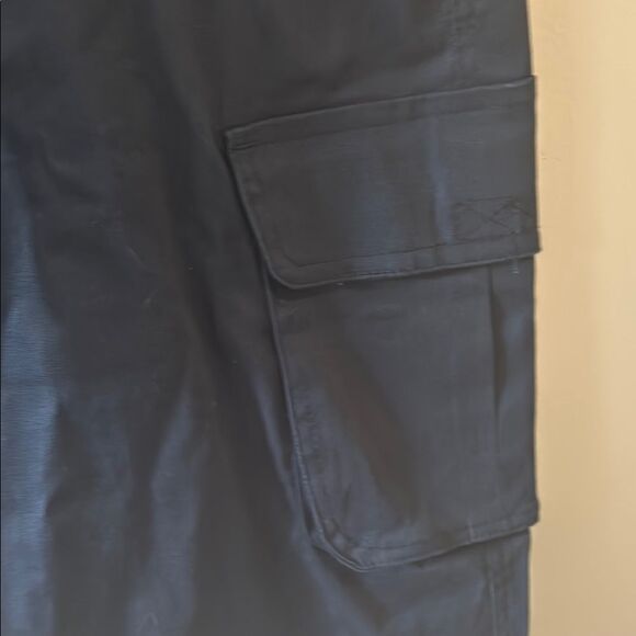 Rugged trail navy blue  Cargo Shorts with Versatile Design Men’s sz 40 NWT - Picture 4 of 11